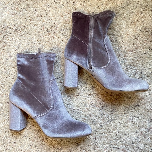 Francesca’s Booties - Picture 3 of 7